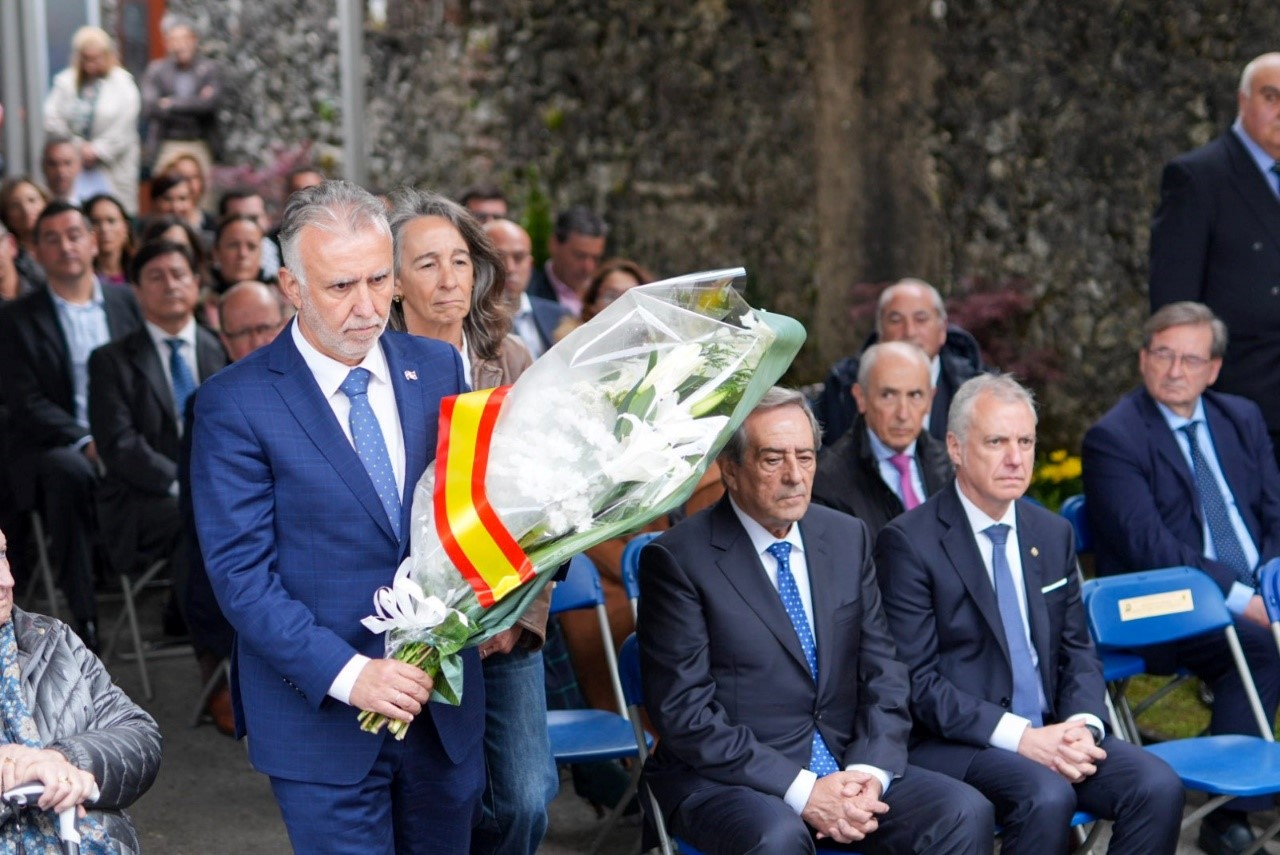 Torres asiste a los actos de conmemoración de los 87 años del bombardeo de Gernika-Lumo, que ya tiene la consideración de Lugar de Memoria  