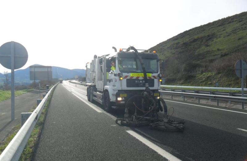 El Gobierno autoriza licitar por 34,5 millones de euros un contrato para la conservación de carreteras en Cantabria